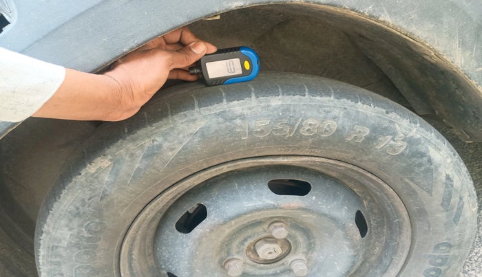 2016 Renault Kwid RXT 0.8, Petrol, Manual, 1,10,569 km, tyre