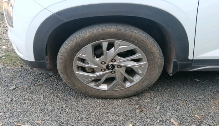 2023 Hyundai Creta SX EXECUTIVE 1.5 PETROL, Petrol, Manual, 30,574 km, tyre