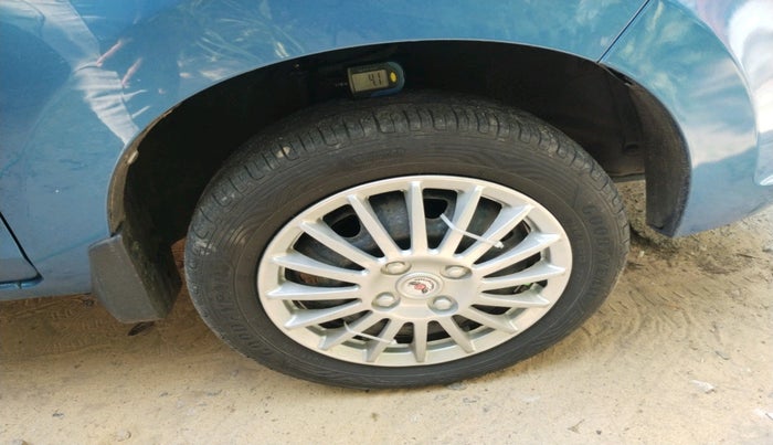 2015 Maruti Alto K10 VXI, Petrol, Manual, 1,14,736 km, tyre