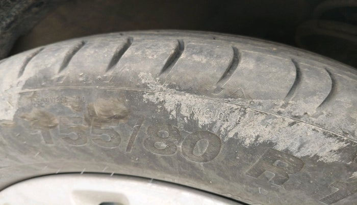 2012 Hyundai i10 MAGNA 1.2, CNG, Manual, 1,32,750 km, tyre