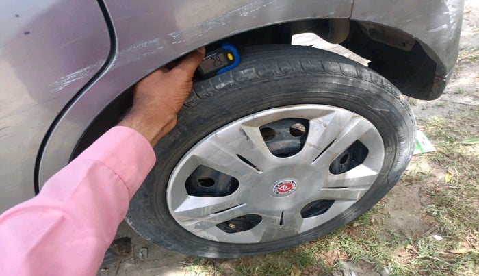 2015 Maruti Wagon R 1.0 VXI, Petrol, Manual, 89,367 km, tyre