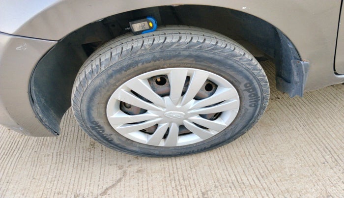 2016 Datsun Go Plus T, Petrol, Manual, 29,263 km, tyre