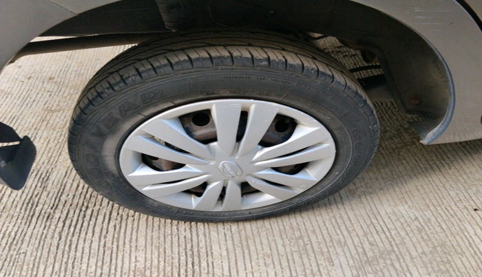 2016 Datsun Go Plus T, Petrol, Manual, 29,263 km, tyre