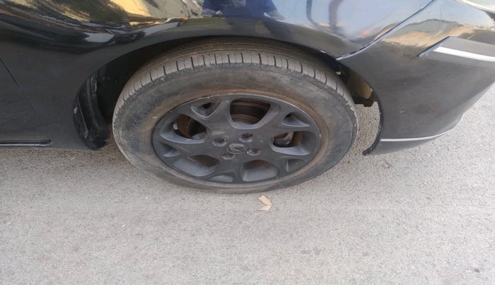 2012 Renault Scala RXL DIESEL, Diesel, Manual, 74,376 km, tyre