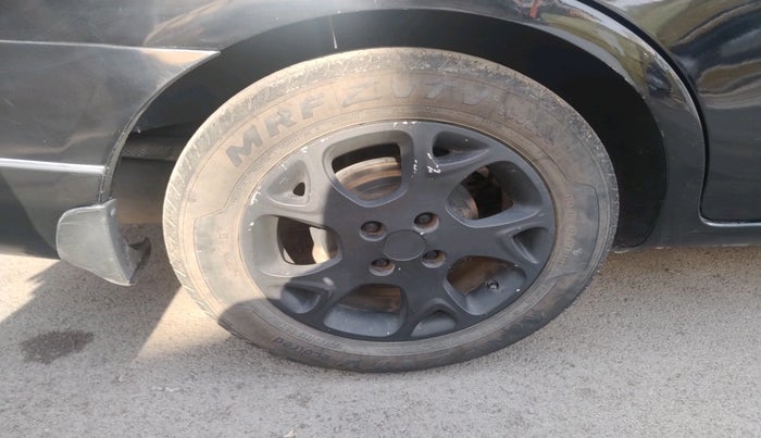 2012 Renault Scala RXL DIESEL, Diesel, Manual, 74,376 km, tyre