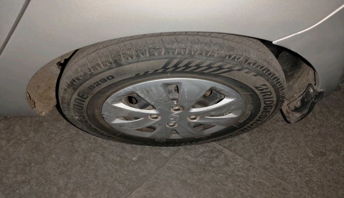 2011 Hyundai i10 ASTA 1.2 AT SUNROOF, Petrol, Automatic, 87,972 km, tyre