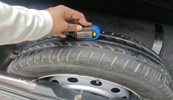 2017 Tata Tiago XZ PETROL, CNG, Manual, 49,708 km, tyre