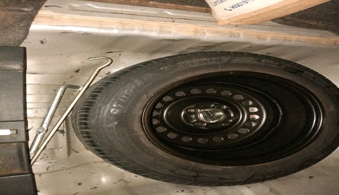 2011 Honda City 1.5L I-VTEC V AT, Petrol, Automatic, 1,82,306 km, tyre