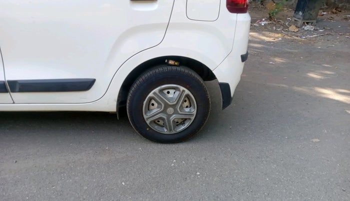 2019 Maruti New Wagon-R LXI CNG 1.0, CNG, Manual, 47,047 km, tyre