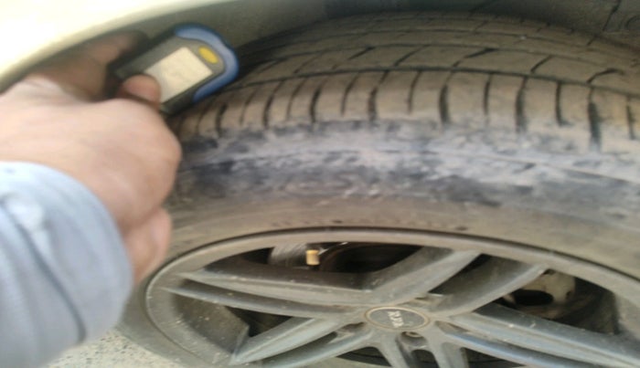 2012 Maruti Ertiga VDI, Diesel, Manual, 1,26,147 km, tyre