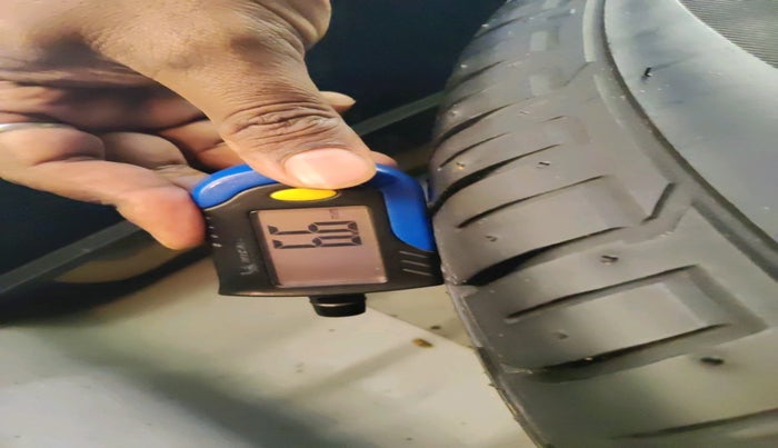 2017 Hyundai Creta SX PLUS 1.6 PETROL, Petrol, Manual, 75,258 km, tyre