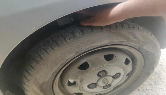 2013 Hyundai Santro Xing GL, Petrol, Manual, 73,216 km, tyre