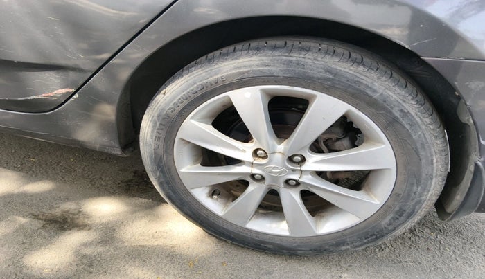 2013 Hyundai Verna FLUIDIC 1.6 CRDI SX OPT AT, Diesel, Automatic, 1,60,012 km, tyre