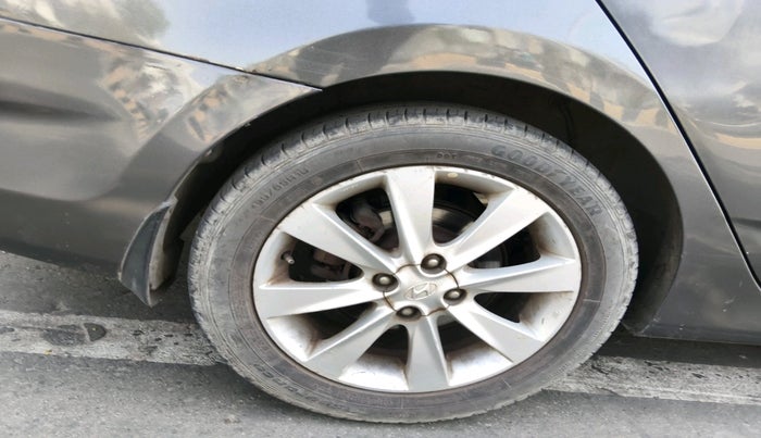 2013 Hyundai Verna FLUIDIC 1.6 CRDI SX OPT AT, Diesel, Automatic, 1,60,012 km, tyre