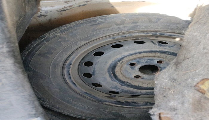 2014 Maruti Swift VDI, Diesel, Manual, 1,57,623 km, tyre