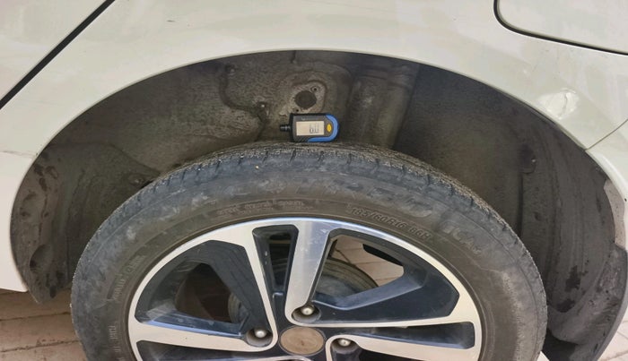 2024 Tata ALTROZ XZ + SUNROOF, Petrol, Manual, 17,859 km, tyre