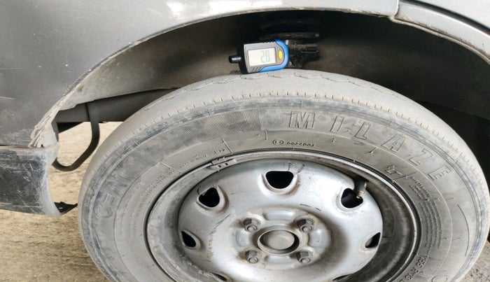 2020 Maruti Eeco 5 STR WITH A/C+HTR, CNG, Manual, 1,22,822 km, tyre