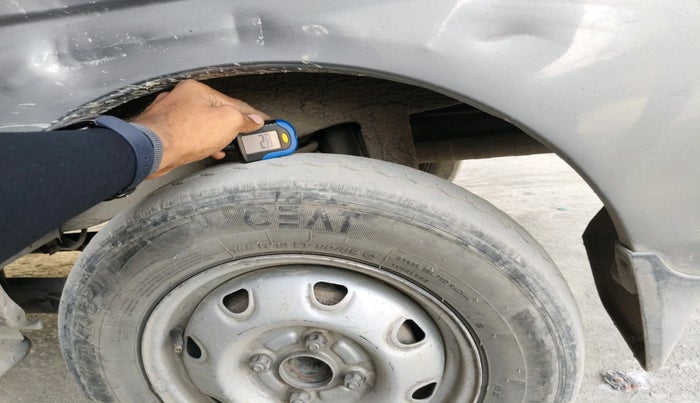 2020 Maruti Eeco 5 STR WITH A/C+HTR, CNG, Manual, 1,22,822 km, tyre