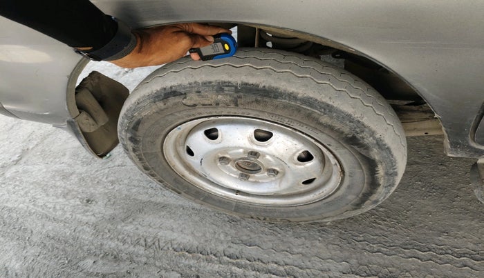 2020 Maruti Eeco 5 STR WITH A/C+HTR, CNG, Manual, 1,22,822 km, tyre