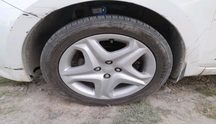 2017 Hyundai Elite i20 ASTA 1.2, Petrol, Manual, 36,804 km, tyre