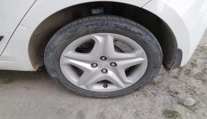 2017 Hyundai Elite i20 ASTA 1.2, Petrol, Manual, 36,804 km, tyre