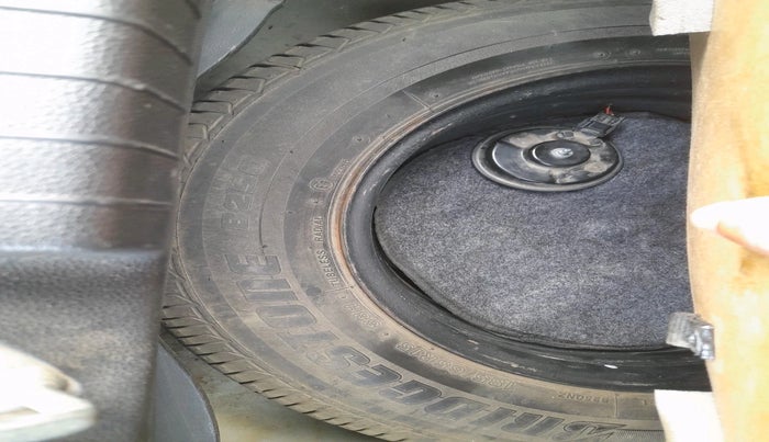 2017 Hyundai Elite i20 ASTA 1.2, Petrol, Manual, 36,804 km, tyre