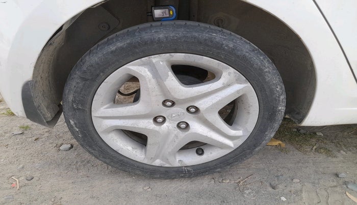 2017 Hyundai Elite i20 ASTA 1.2, Petrol, Manual, 36,804 km, tyre