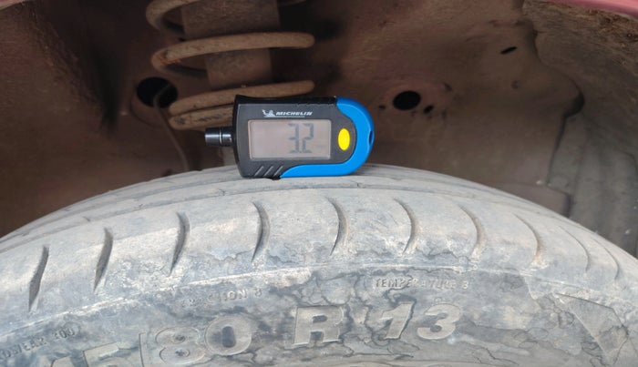 2010 Maruti Wagon R 1.0 LXI, CNG, Manual, 96,395 km, tyre