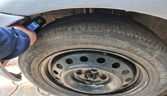 2015 Toyota Etios GD, Diesel, Manual, 2,45,348 km, tyre