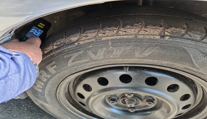 2015 Toyota Etios GD, Diesel, Manual, 2,45,348 km, tyre