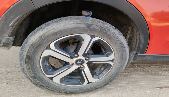 2021 Tata NEXON XZA PLUS SUNROOF PETROL, Petrol, Automatic, 48,911 km, tyre