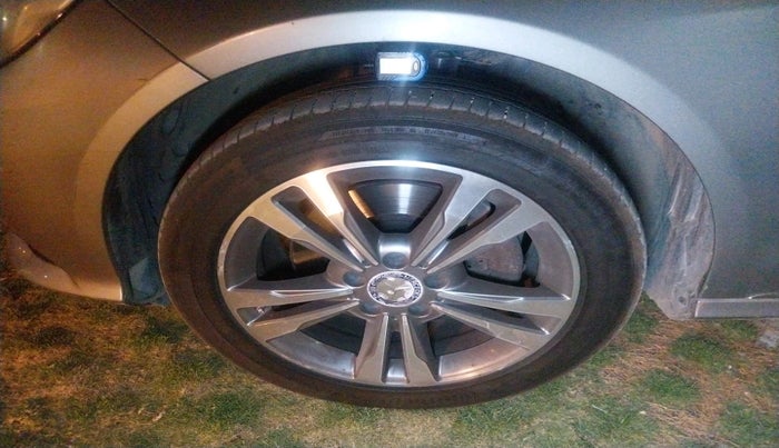 2014 Mercedes Benz E Class E 250 CDI AVANTGARDE, Diesel, Automatic, 69,889 km, tyre