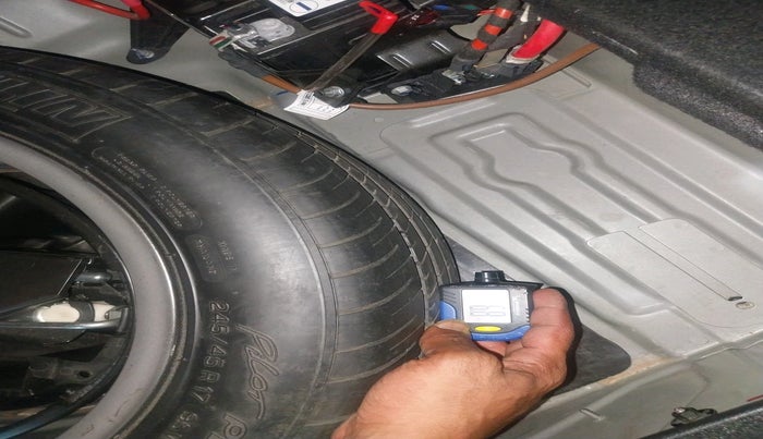 2014 Mercedes Benz E Class E 250 CDI AVANTGARDE, Diesel, Automatic, 69,889 km, tyre