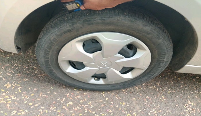 2019 Tata Tiago XTA PETROL, Petrol, Automatic, 21,727 km, tyre