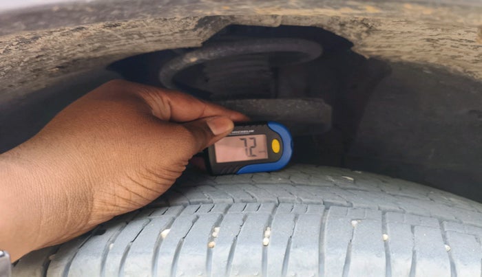 2013 Mahindra XUV500 W8, Diesel, Manual, 1,02,191 km, tyre