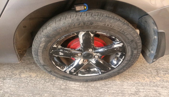 2013 Honda City 1.5L I-VTEC S MT, CNG, Manual, 76,442 km, tyre