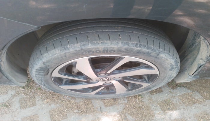 2022 Toyota Glanza G, Petrol, Manual, 61,494 km, tyre