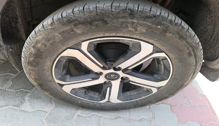 2022 Tata NEXON EV XZ PLUS, Electric, Automatic, 62,683 km, tyre