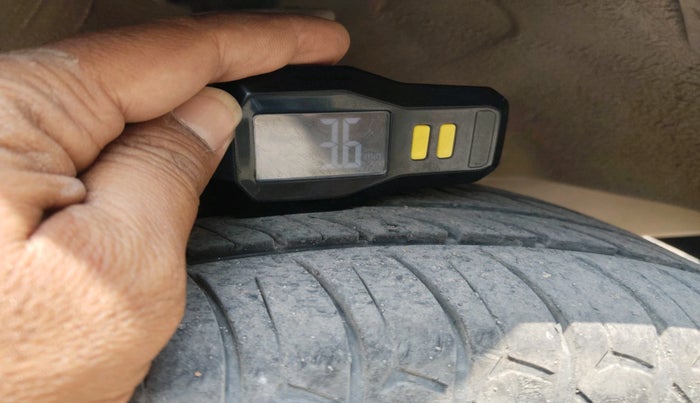 2021 Maruti Eeco 5 STR WITH A/C+HTR, Petrol, Manual, 65,420 km, tyre