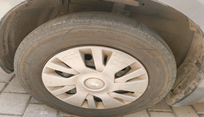 2013 Maruti Swift VDI, Diesel, Manual, 1,01,014 km, tyre