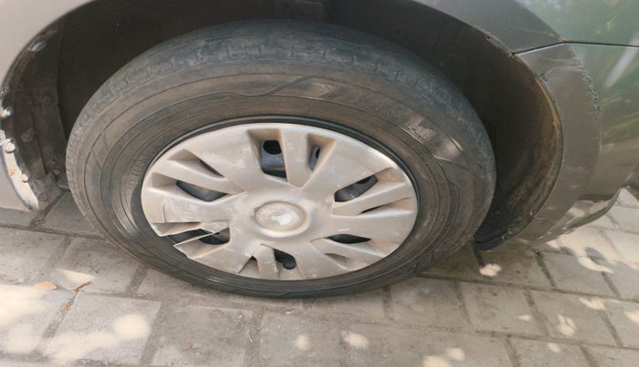 2013 Maruti Swift VDI, Diesel, Manual, 1,01,014 km, tyre