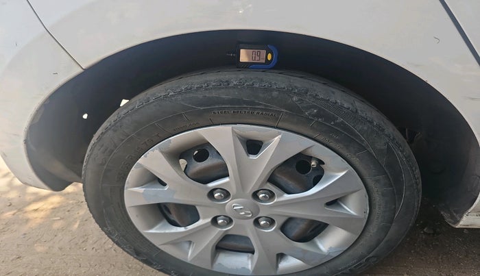 2015 Hyundai Grand i10 SPORTZ 1.2 KAPPA VTVT, Petrol, Manual, 1,90,244 km, tyre
