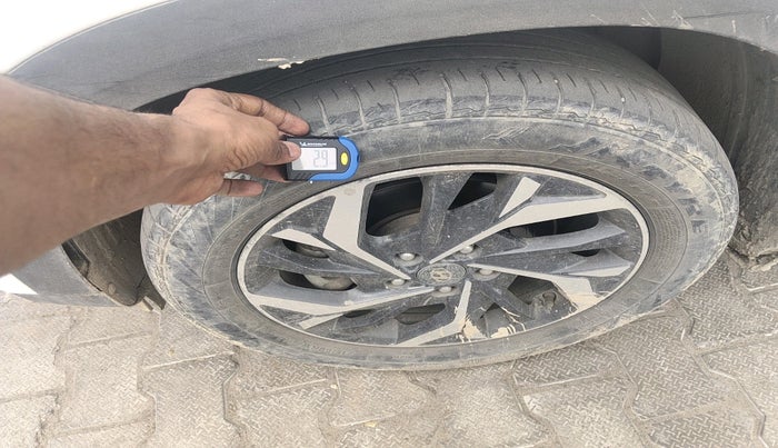 2021 Hyundai Creta SX EXECUTIVE 1.5 DIESEL, Diesel, Manual, 1,15,779 km, tyre