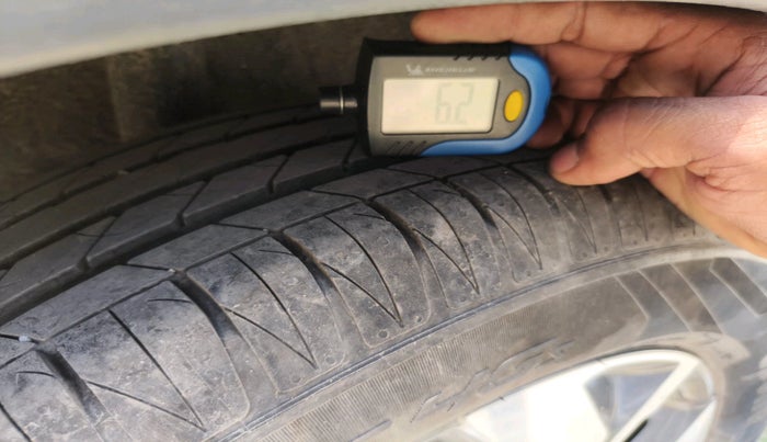 2023 KIA SONET HTK PLUS 1.2, Petrol, Manual, 11,766 km, tyre