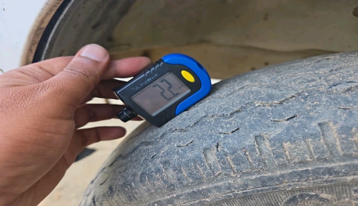 2012 Maruti Eeco 5 STR WITH A/C+HTR, Petrol, Manual, 1,23,456 km, tyre