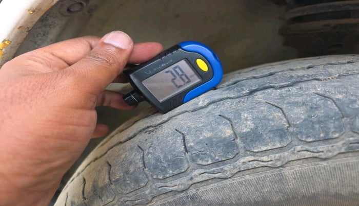 2012 Maruti Eeco 5 STR WITH A/C+HTR, Petrol, Manual, 1,23,456 km, tyre