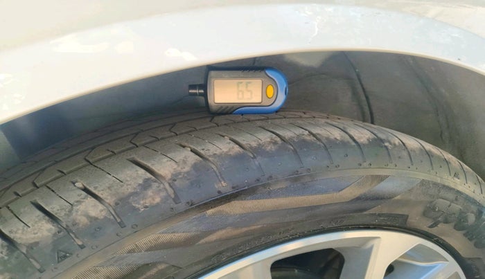 2024 Hyundai Verna SX(O) 1.5 MPI IVT , Petrol, Automatic, 4,687 km, tyre