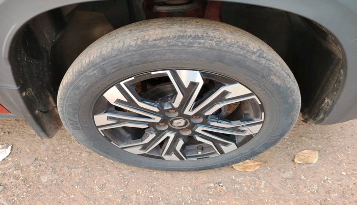 2021 Renault Kiger RXZ MT, Petrol, Manual, 53,421 km, tyre