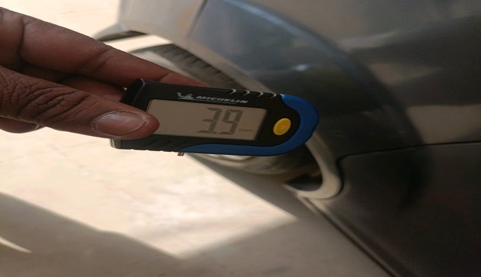 2012 Ford Figo ZXI 1.2 PETROL, Petrol, Manual, 62,913 km, tyre