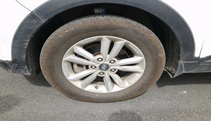 2017 Hyundai Creta SX 1.6 DIESEL, Diesel, Manual, 1,28,087 km, tyre